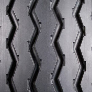 Carlisle Farm Specialist® F-3 Tread